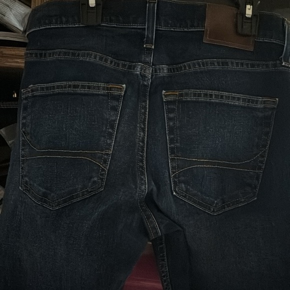 Like new Hollister Jeans size 28 - Picture 7 of 7